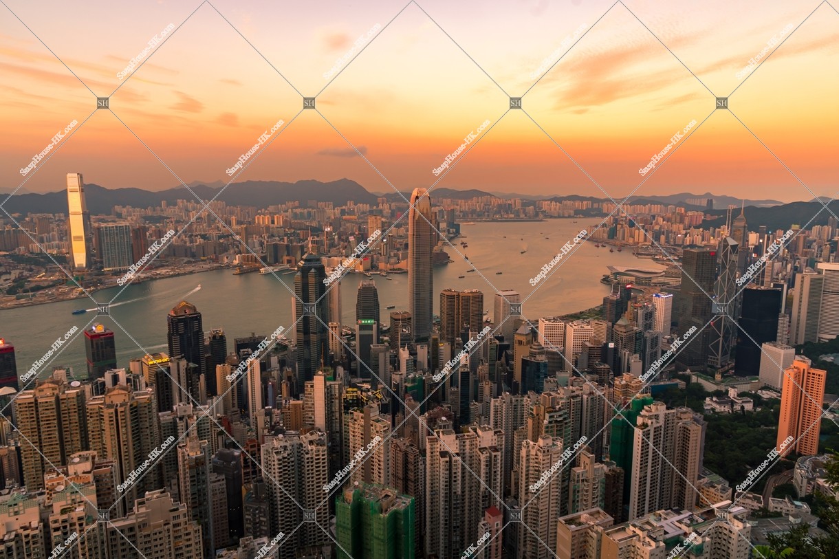 ヴィクトリア・ピークから見る香港の都市の夕景 その④