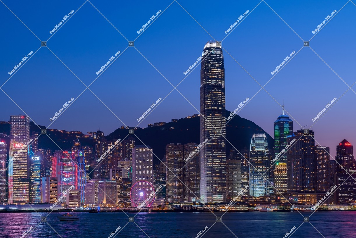 尖沙咀から見るセントラル（中環）の夜景 その②