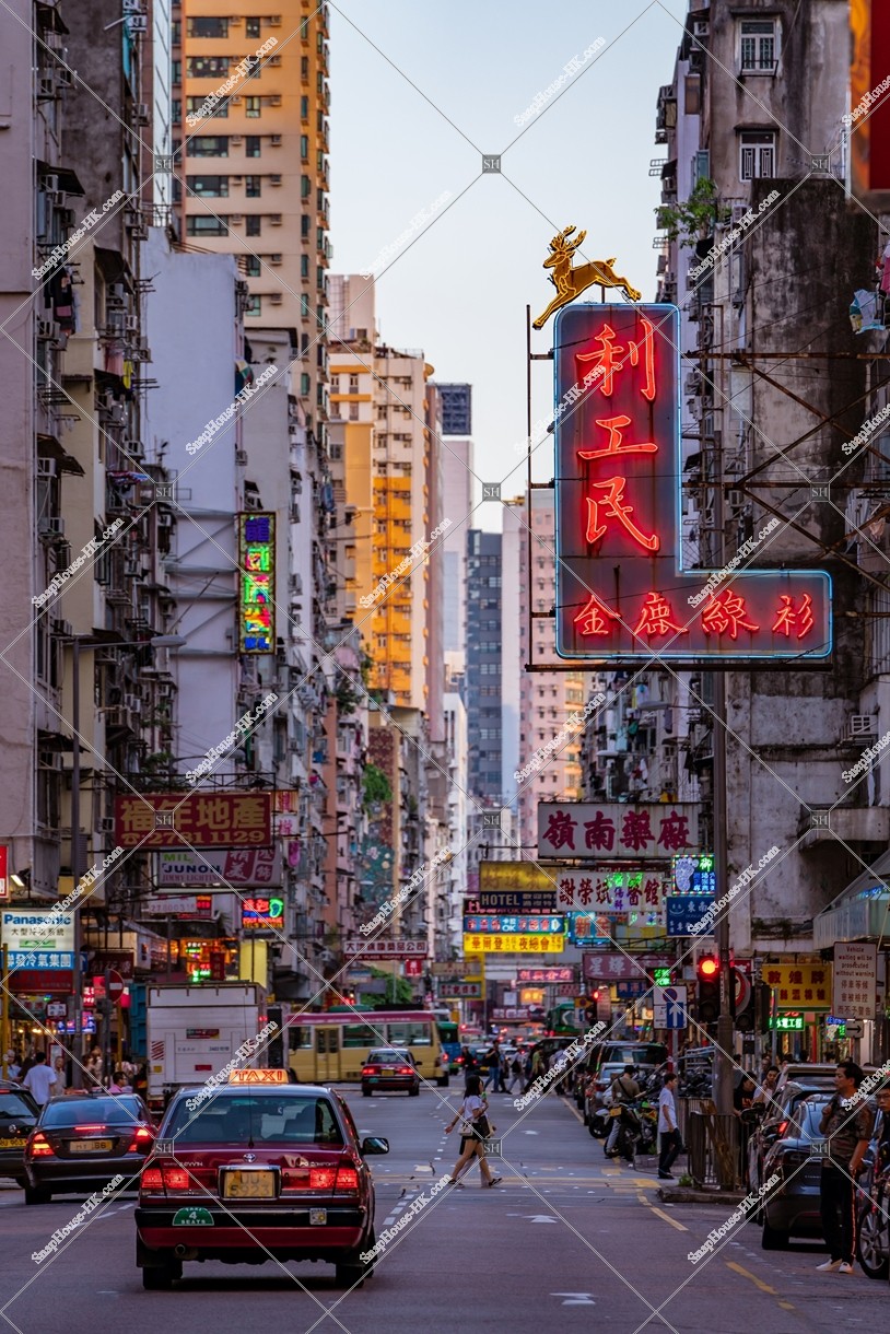 旺角 街並みと看板 その⑤