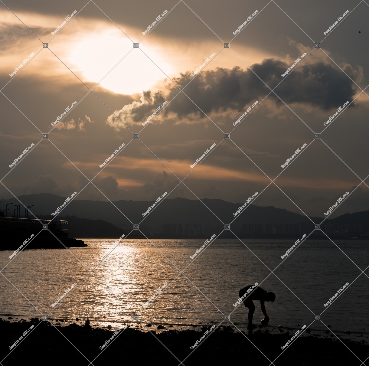 烏溪沙ビーチ 夕陽と砂浜 その②