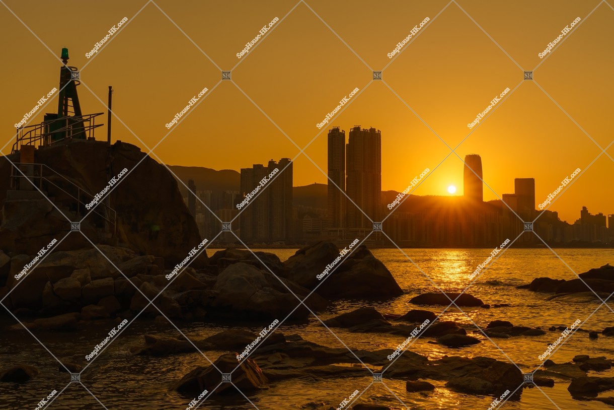 三家村から見るヴィクトリア・ハーバーの夕陽 その⑬