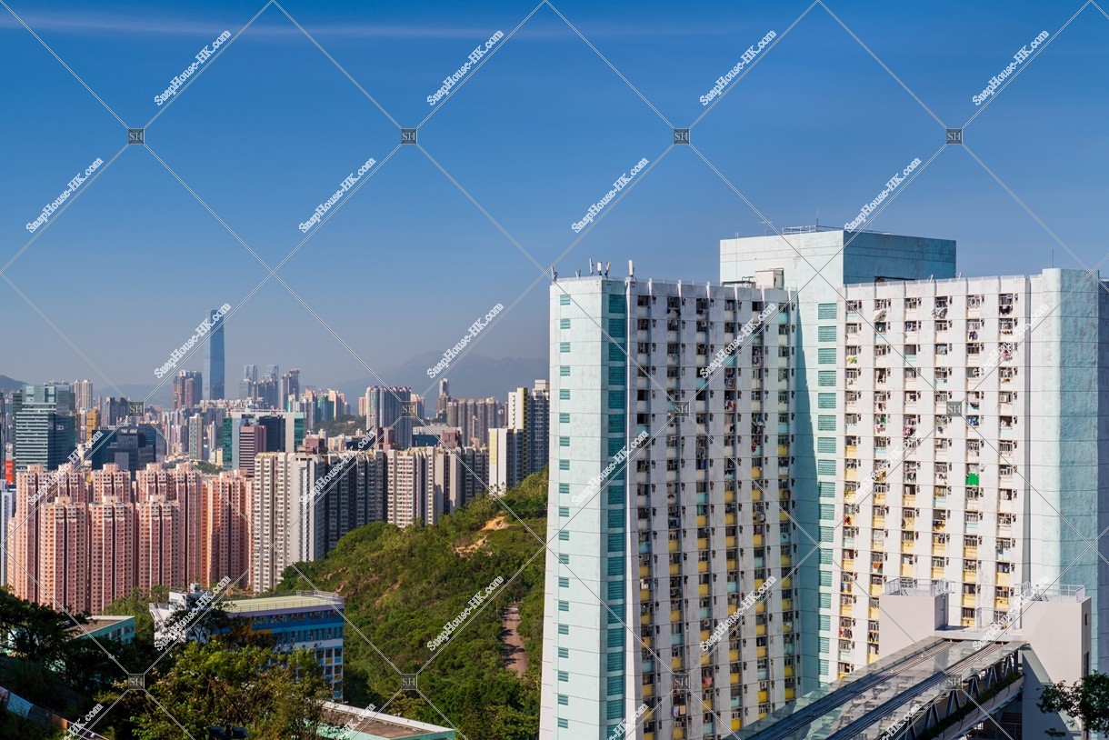 觀塘 公共住宅「順安邨」と九龍の風景