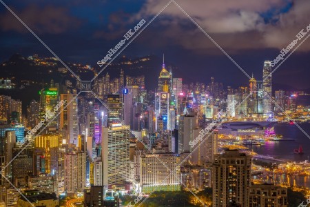 銅鑼灣からセントラル（中環）の高層ビル群の夜景 その⑤