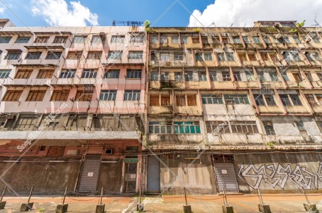 観塘（觀塘） 裕民坊にある古い建物のテラス その④