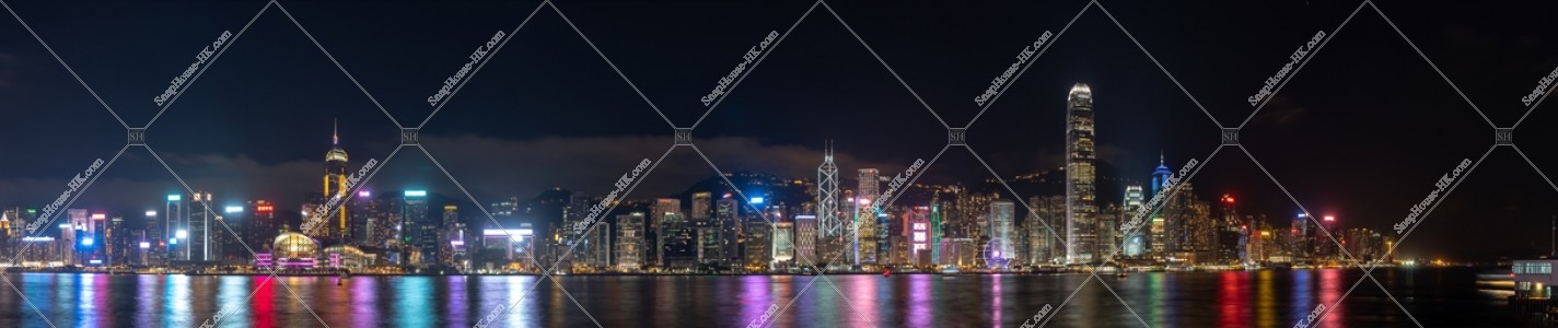 尖沙咀から見る香港島の高層ビル群のパノラマ夜景  その③