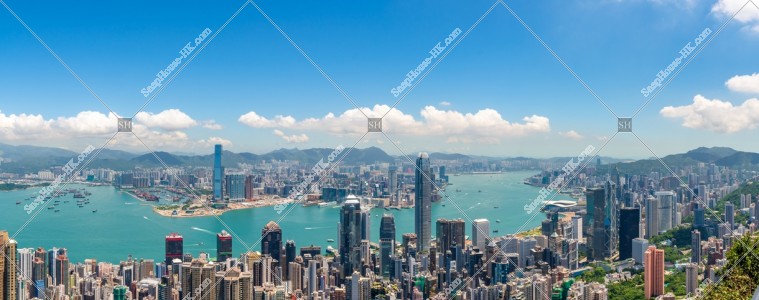 ヴィクトリア・ピークから見る香港の都市のパノラマ風景 その①