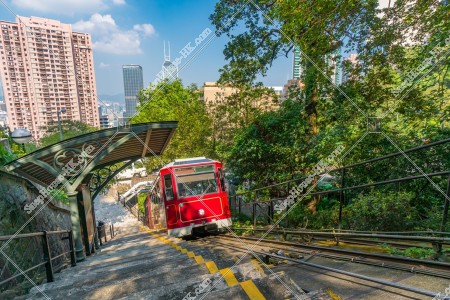 梅道（メイロード）駅とピークトラム