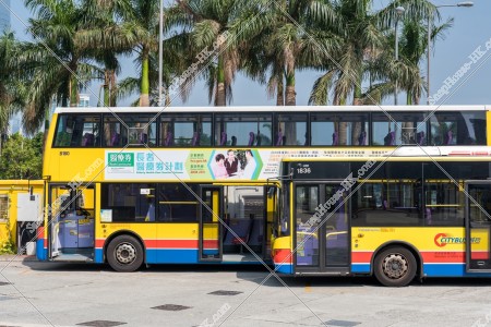 シティバス（城巴・City Bus）の普通のバスと二階建てバス