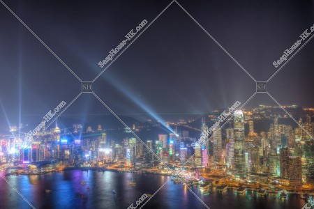 香港島 セントラル（中環）～湾仔(灣仔)エリアのシンフォニー・オブ・ライツの様子