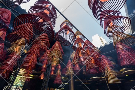 油麻地 天后廟 渦巻線香 その③