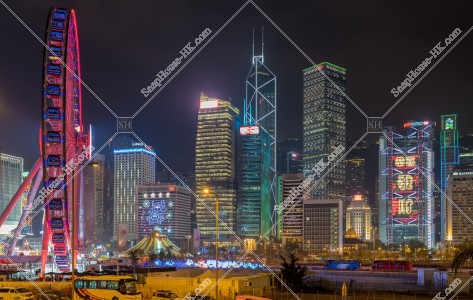 セントラル（中環） ビジネス地域のビル群の旧正月の夜景（「恭喜發財」のライトアップ） その③