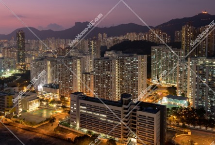 牛池灣 マンションと獅子山の夕方の風景 その②