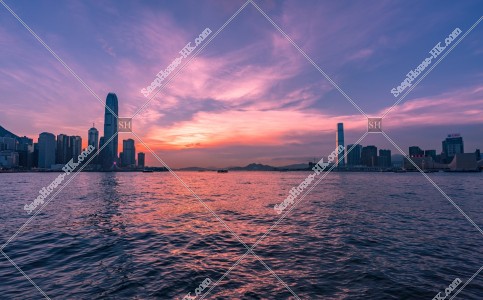 セントラル（中環）と香港島の夕景