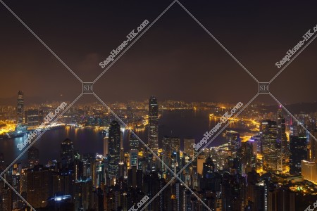 ヴィクトリア・ピークから見る香港の深夜の夜景 その①
