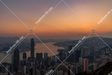 ヴィクトリア・ピークから見る香港の日の出の風景 その①