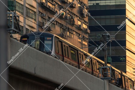 觀塘 高架を走行するMTR列車 その②