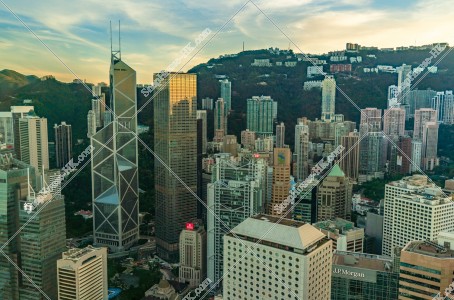 セントラル（中環）の高層ビル群の夕方の風景 その⑦
