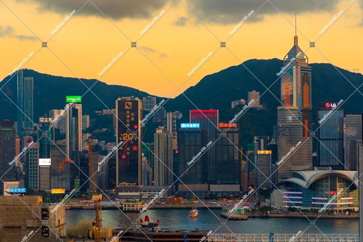 Dusk scene of high-rise buildings at Wan Chai