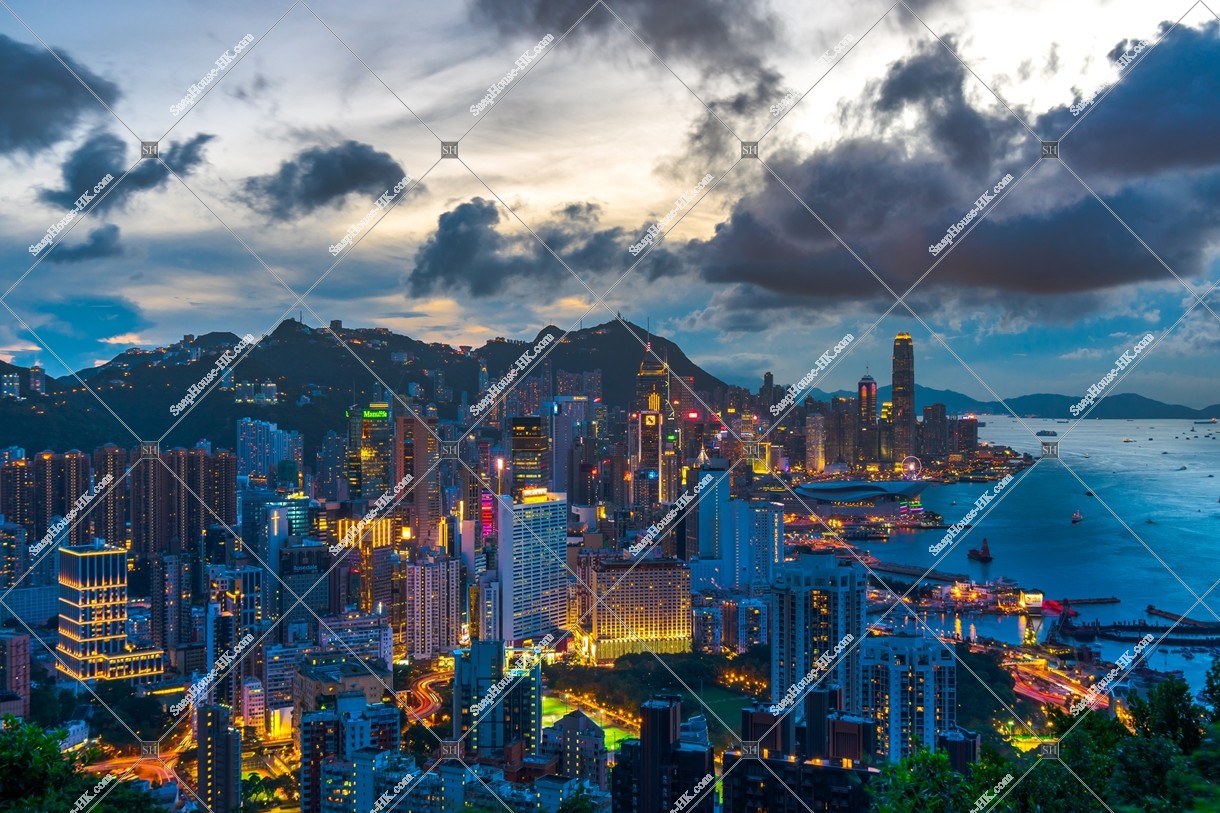 Night view of high-rise buildings at Causeway Bay to Central, No.1