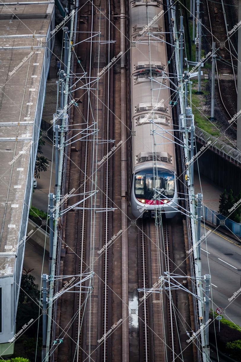 MTR Kwun Tong Line train, No.5