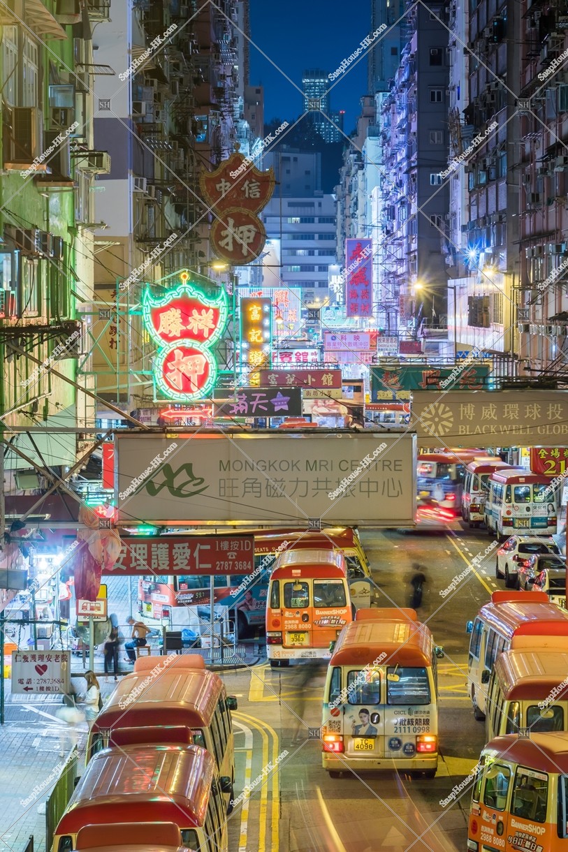 Street view of Mong Kok and crowd of people at night, No.5
