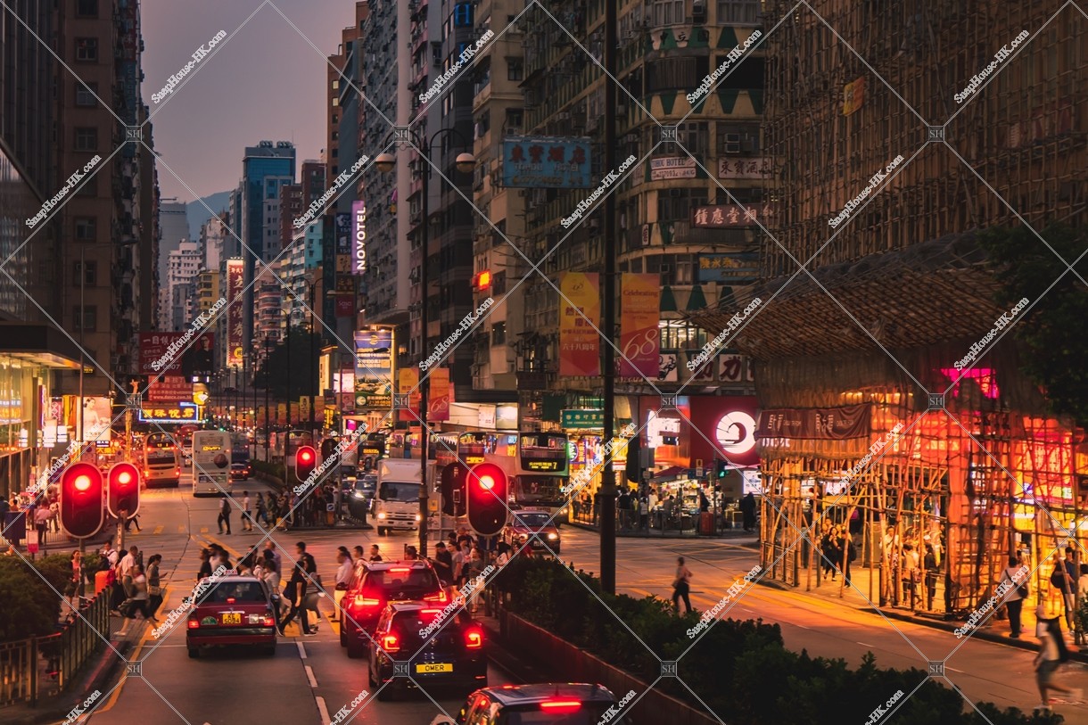 Street view of Nathan Road at Jordan in the evening, No.1