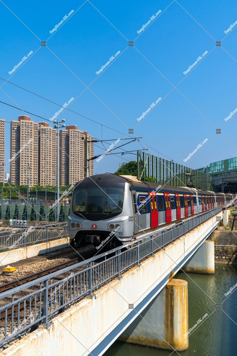 MTR East Rail Line, train passing through the bridge above the river [portrait] ②