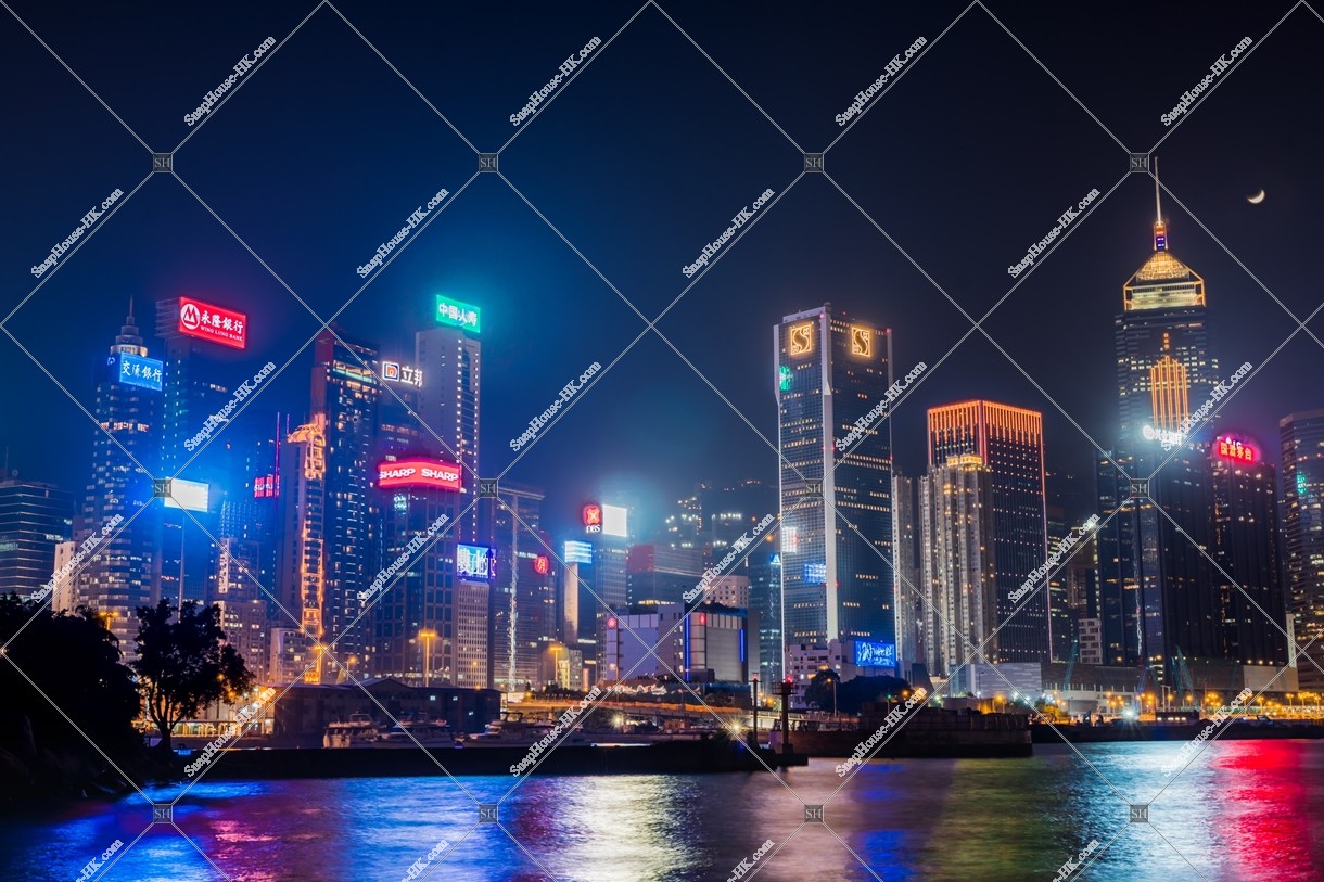 Night view of the buildings group at Wan Chai area