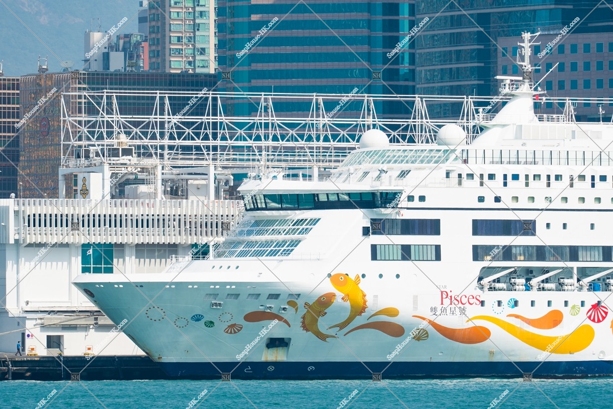 Luxury cruise ship stopping in Tsim Sha Tsui
