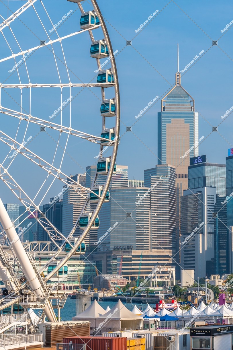 The view of Hong Kong Observation Wheel and the buildings of Wan Chai [Close-up photograph]②