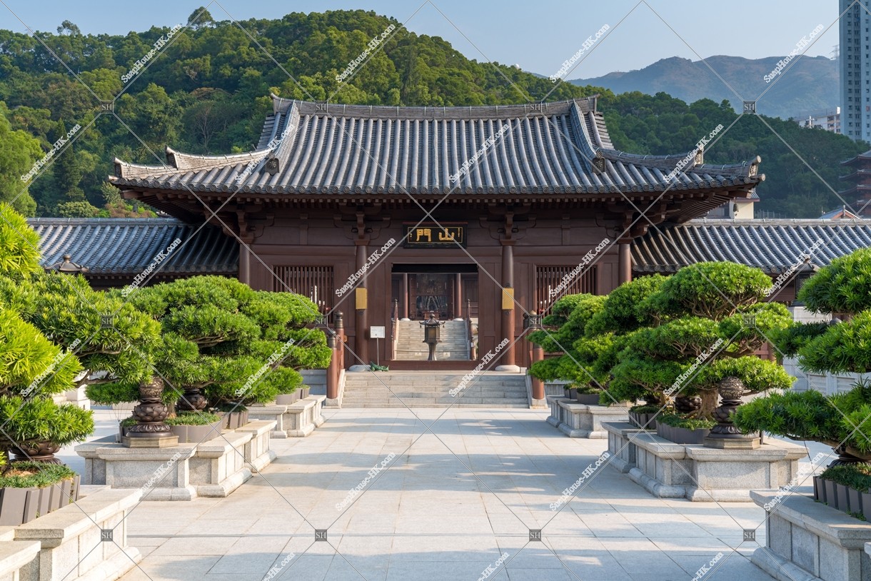 Mountain gate, Chi Lin Nunnery, No.1