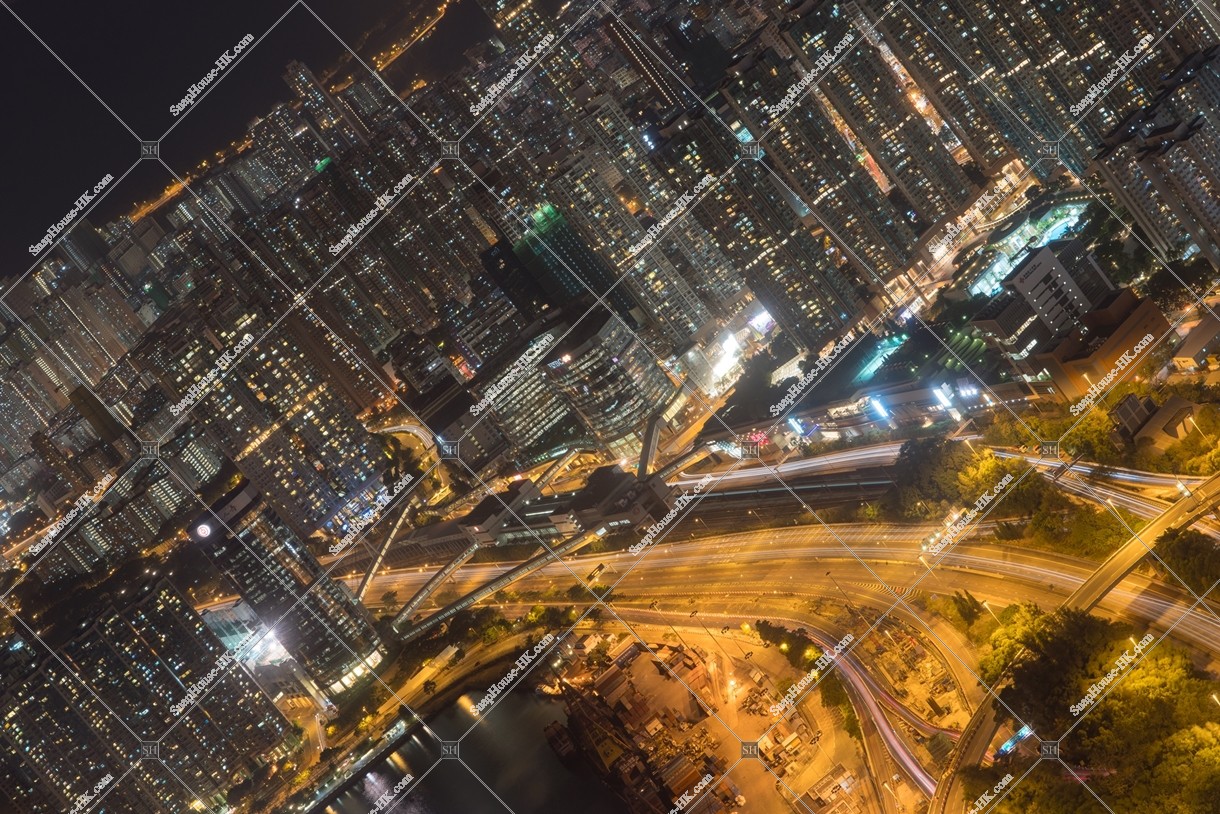 Night view of West Kowloon Highway and the Buildings and mansions of West Kowloon [Landscape]