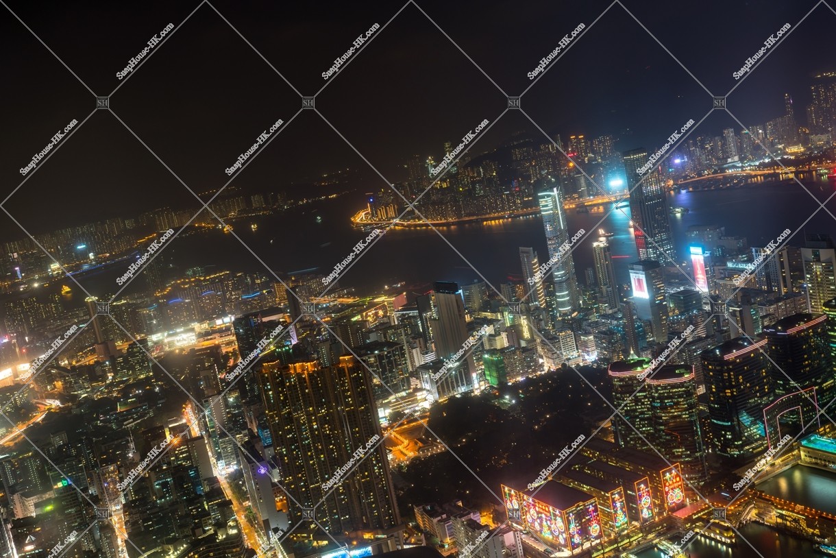 Night view of Victoria Harbor between Hung Hom and North Point