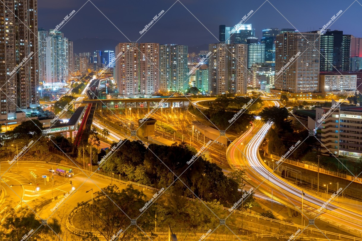 Panorama view of Kowloon Bay at night