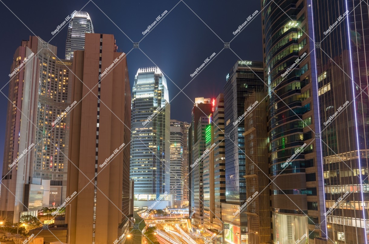 Night view of the high-rise buildings of Central [Landscape]
