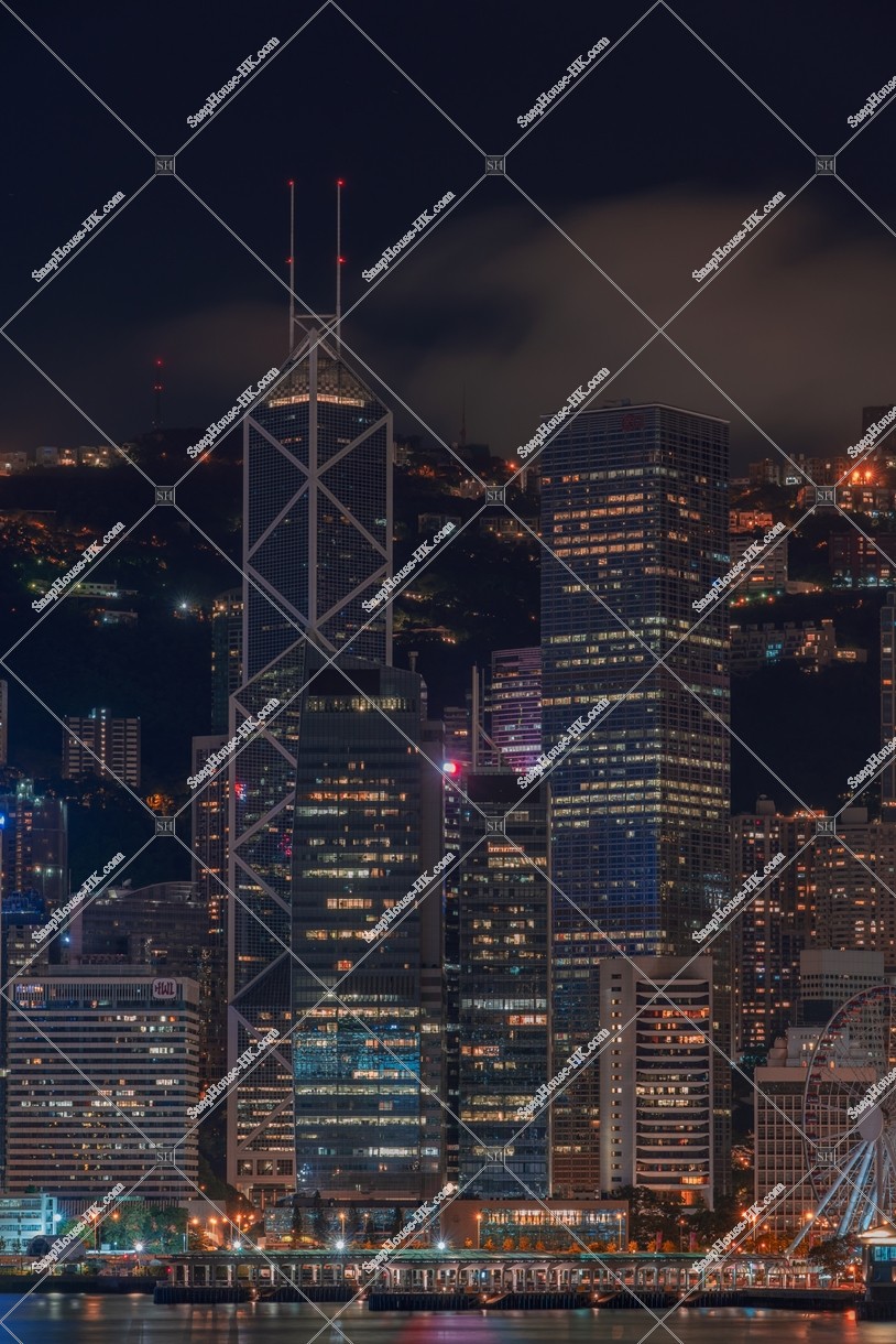 Night view of Bank of China Tower and Cheung Kong Center