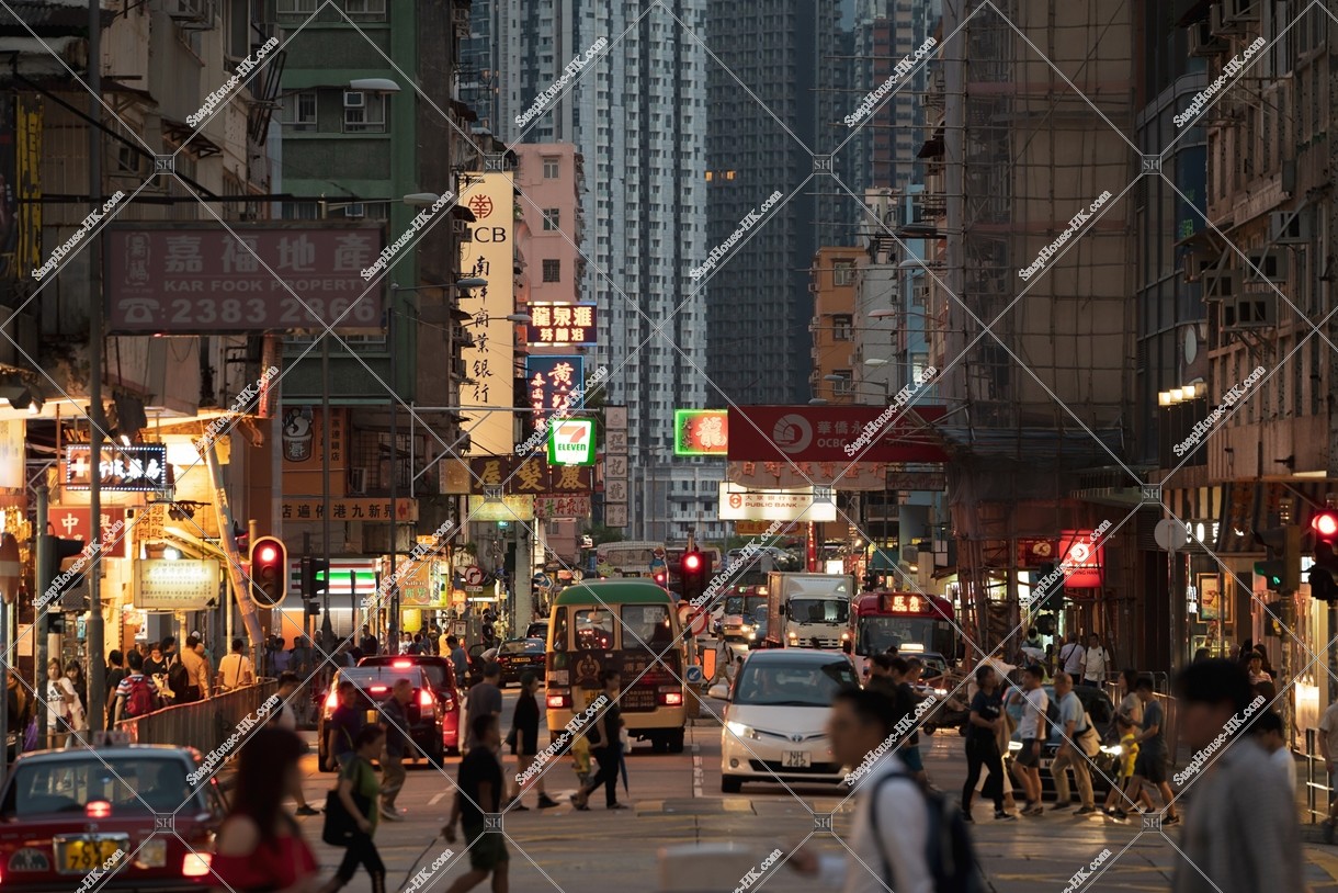 Night street view of Kowloon City, No.2