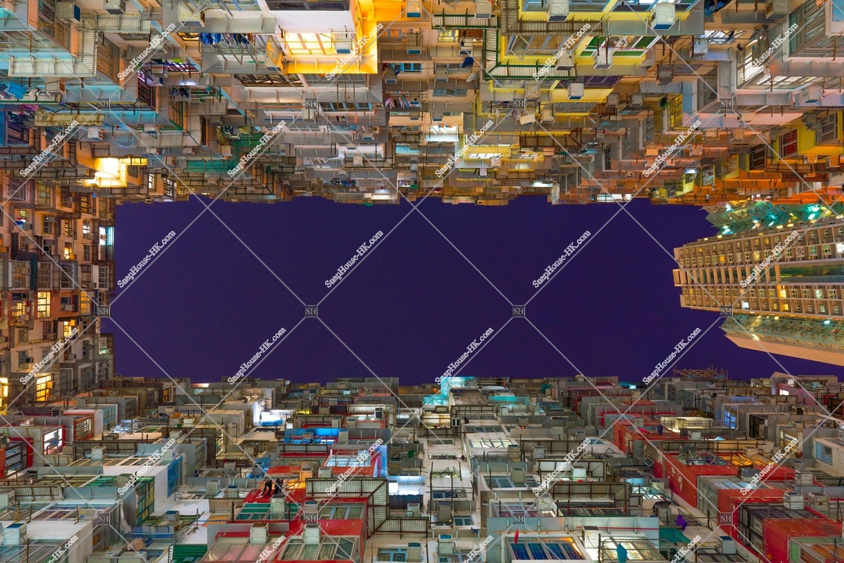 Night view of Monster Building at Quarry Bay, No.2