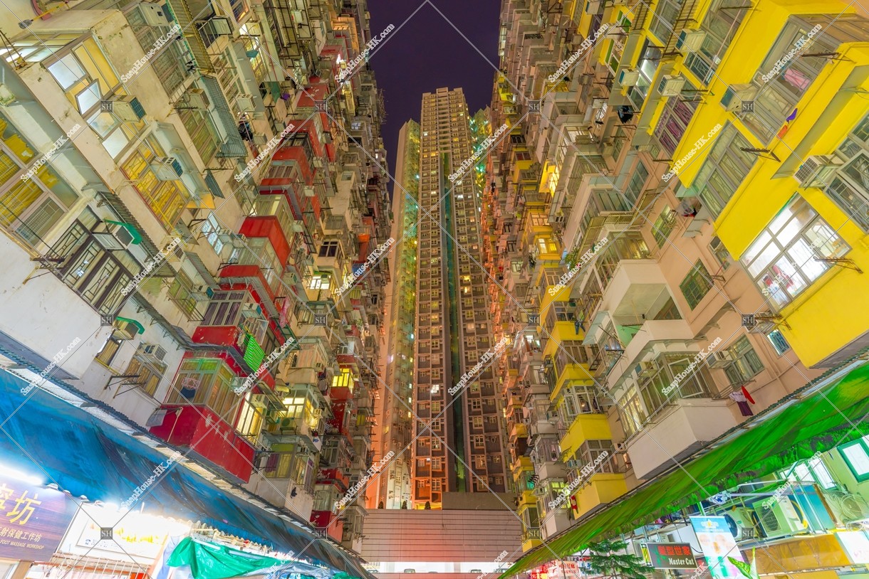 Night view of Monster Building at Quarry Bay, No.4