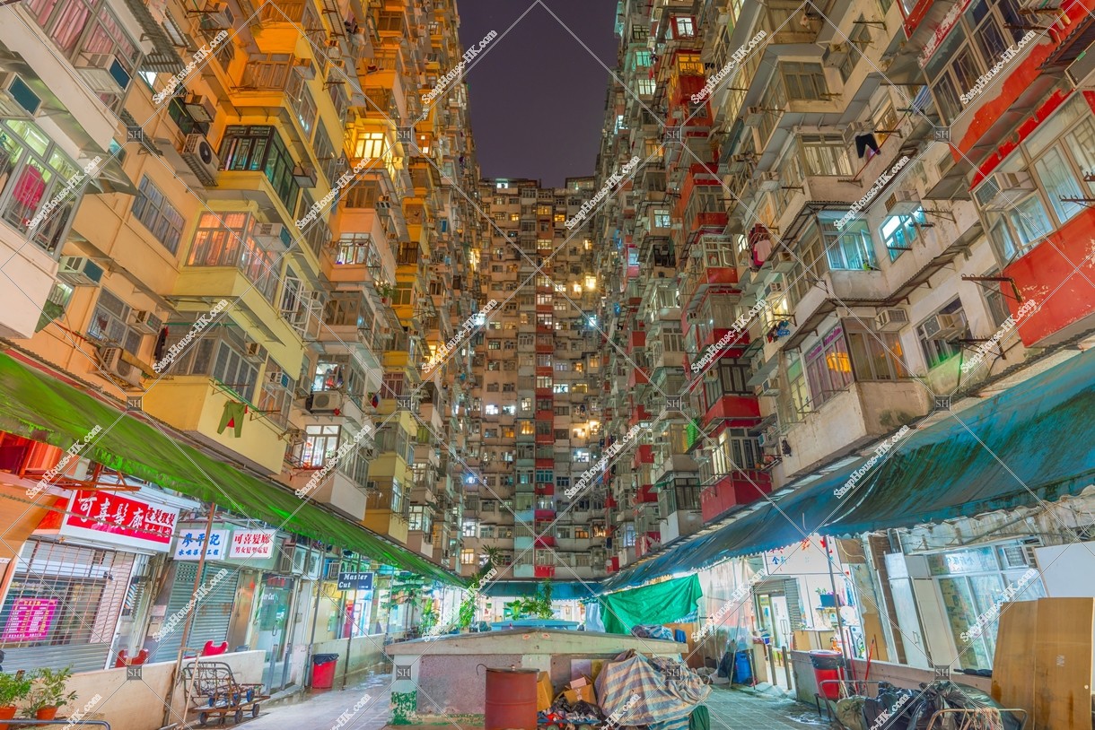 Night view of Monster Building at Quarry Bay, No.5