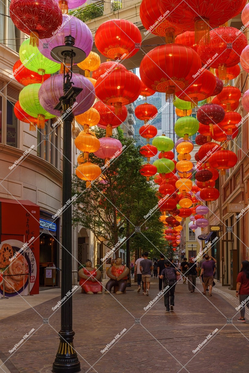 Street view of Lee Tung Avenue, Wan Chai, No.1