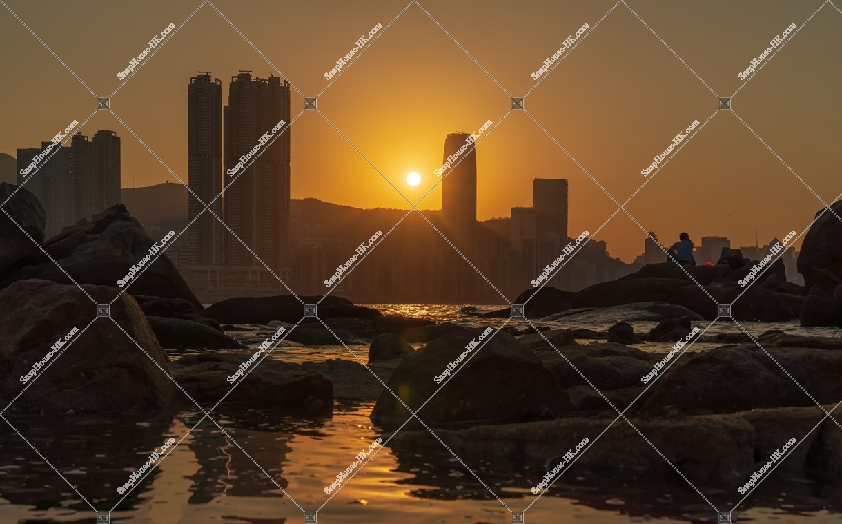 Sunset view of Victoria Harbour from Sam Ka Tsuen, No.12
