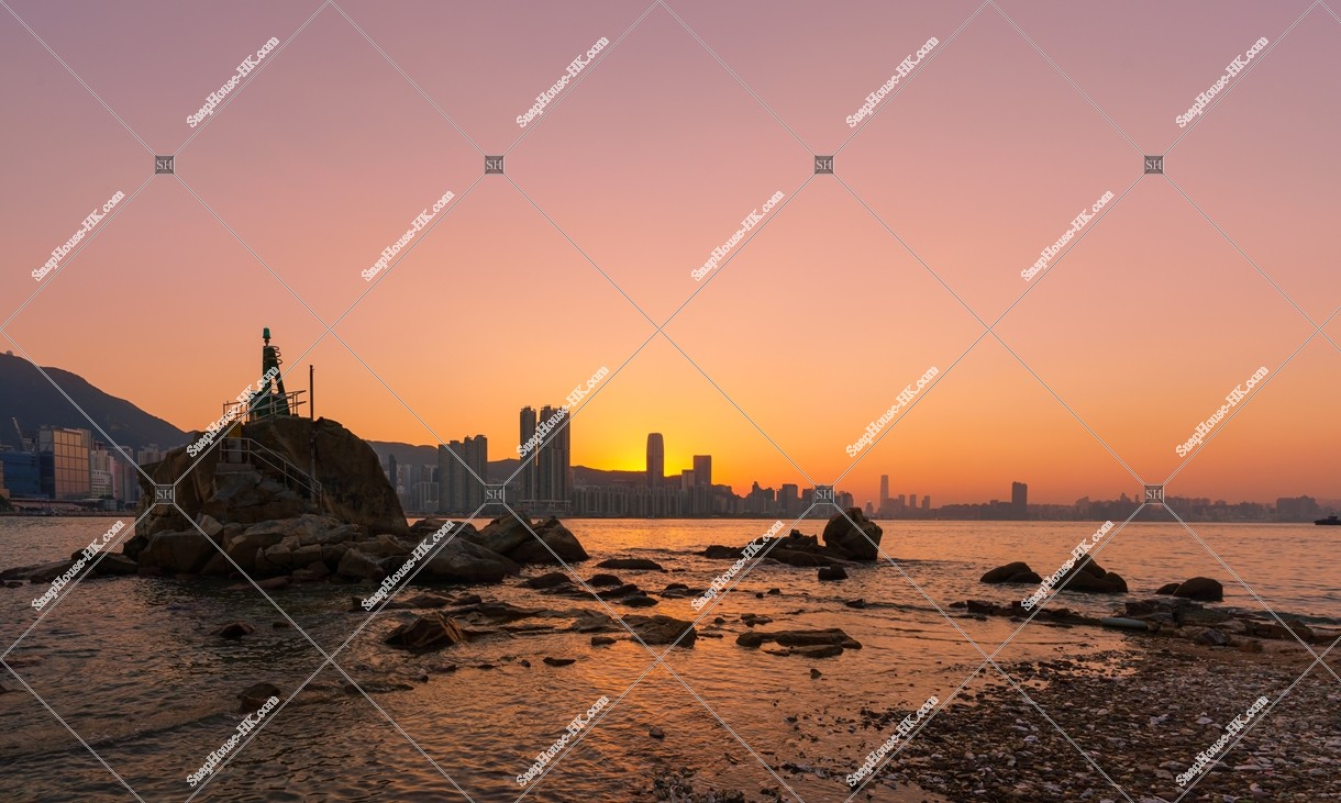 Evening view of Victoria Harbour from Sam Ka Tsuen, No.1