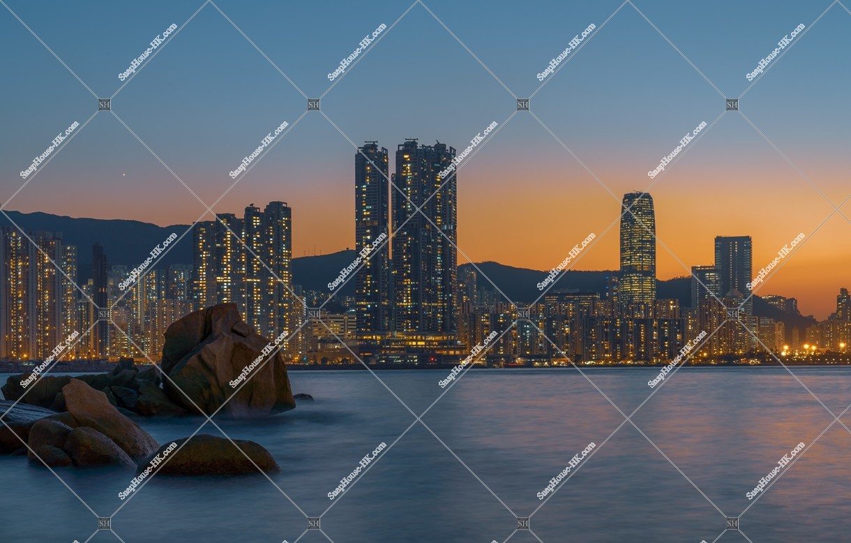 Evening view of Victoria Harbour from Sam Ka Tsuen, No.9