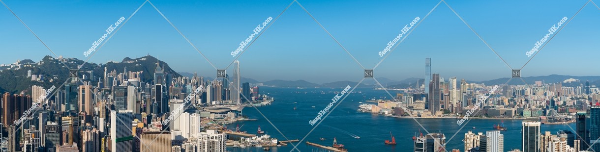 Panoramatic view of Kowloon Peninsula and Hong Kong Island