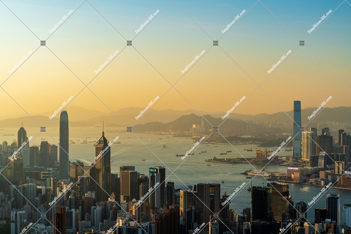 Skyline view of Hong Kong Island and Kowloon Peninsula in the evening, No.1