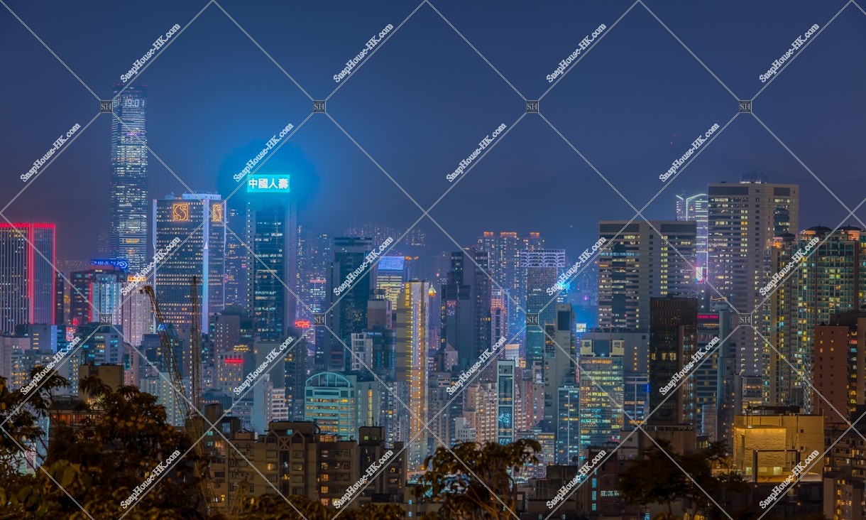 Night view of the high-rise buildings at Wan Chai to Causeway Bay