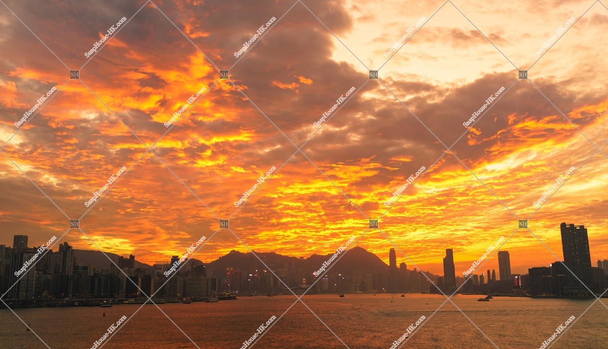 Cirrocumulus cloud and Cityscape of Hong Kong in sunset time, No.10