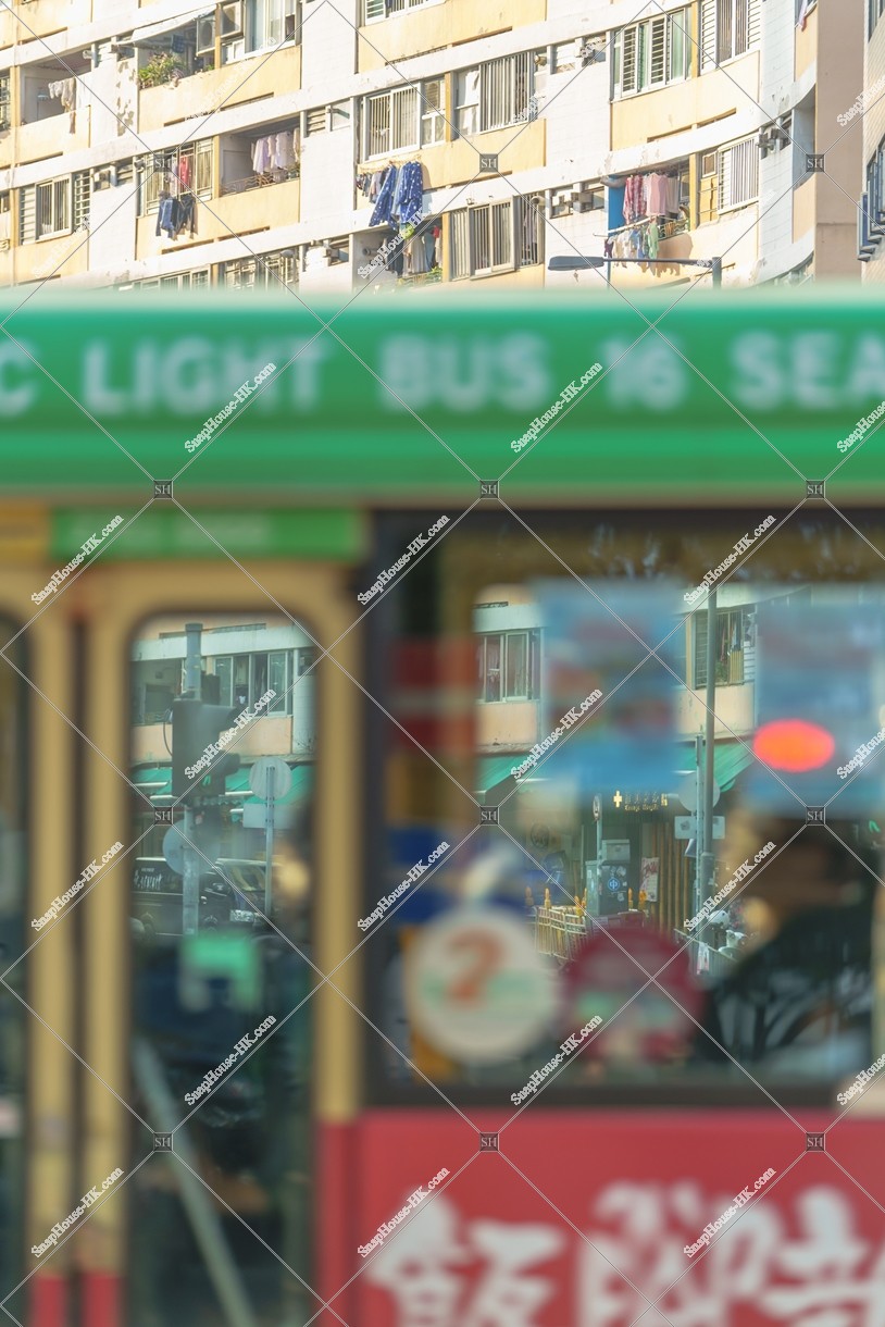 A minibus at To Kwa Wan