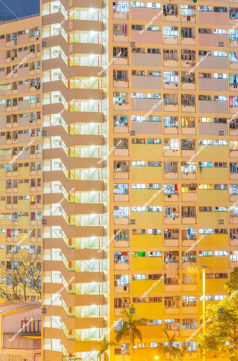 Public Housing "Choi Hung Estate" at Choi Hung at night, No.4